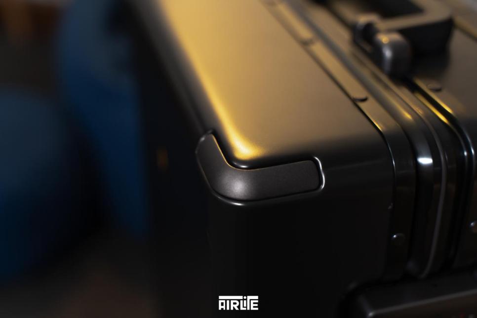 出行必备超轻耐用行李箱,好看实用才推荐出行必备行李箱