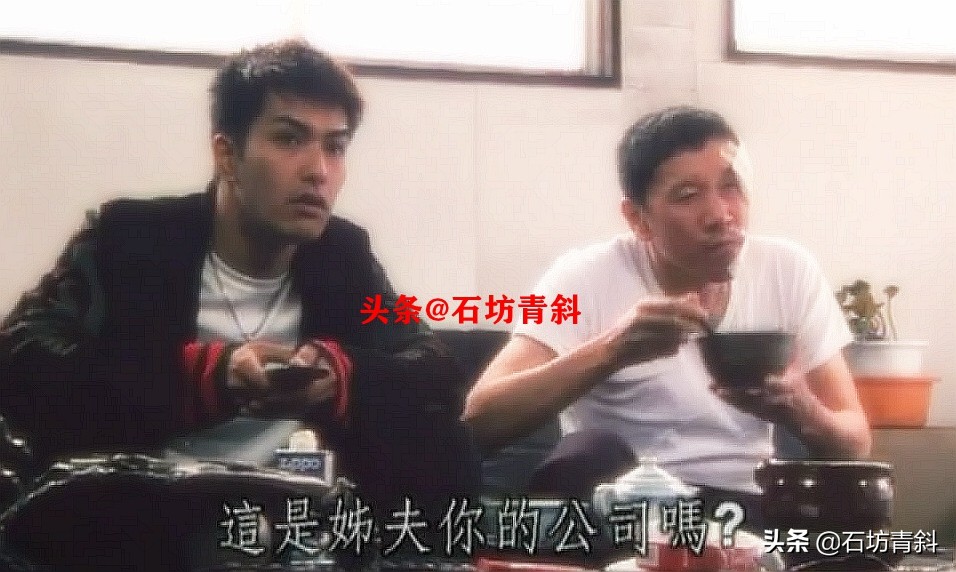 《皆月》暗潮汹涌的“深柜”在不安认“同”中前行的*欲情**