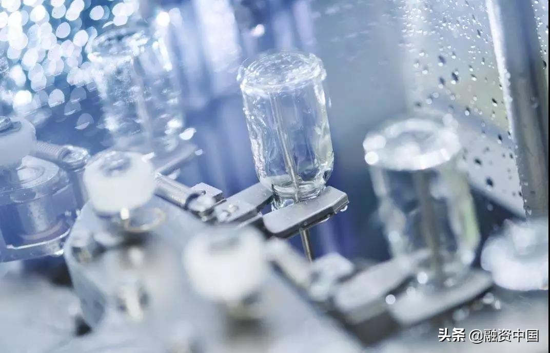 女化学老师下海创业,企业市值破千亿,成为港股最大市值医药股