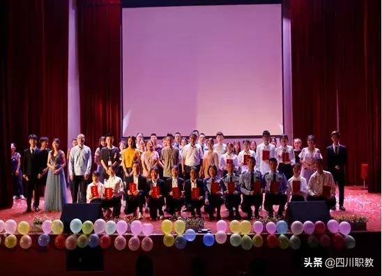 中学生面部彩绘,高校手绘