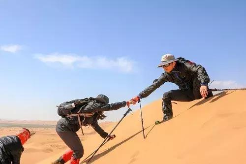 冬天100人团建最火的十个项目,100多人团建最火的十个项目