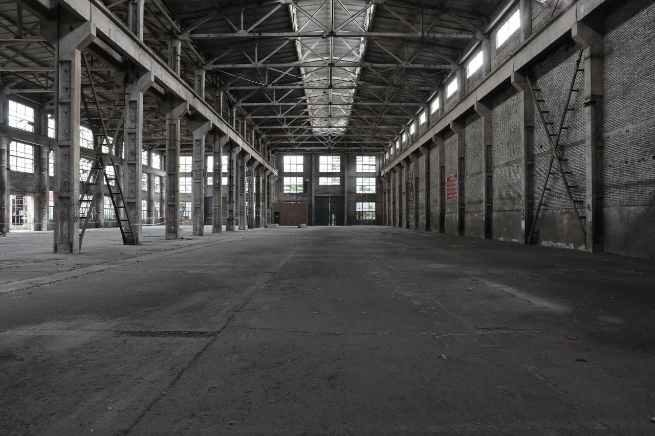 武汉轻型汽车制造厂,武汉特种车制造厂