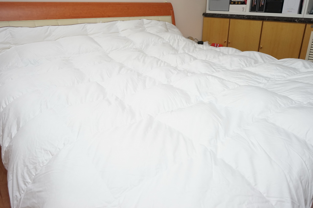 鹅绒被是冬季必备的神器,四季都能盖的鹅绒被