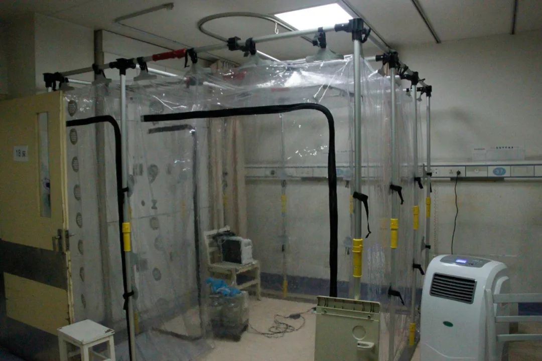 转走了最后一个新冠病人，103岁的红十字会医院终于恢复常态