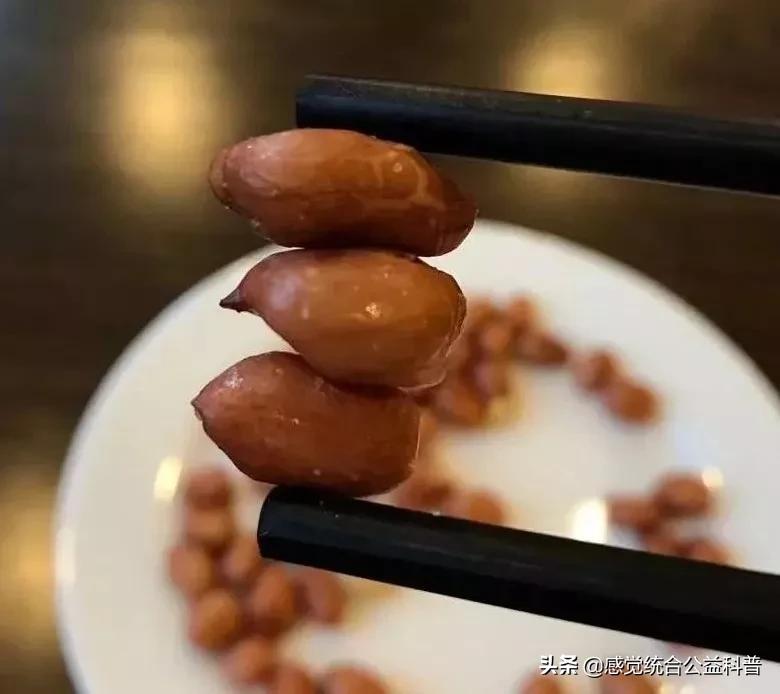 培养孩子穿鞋系鞋带好处,让宝宝系鞋带锻炼孩子什么