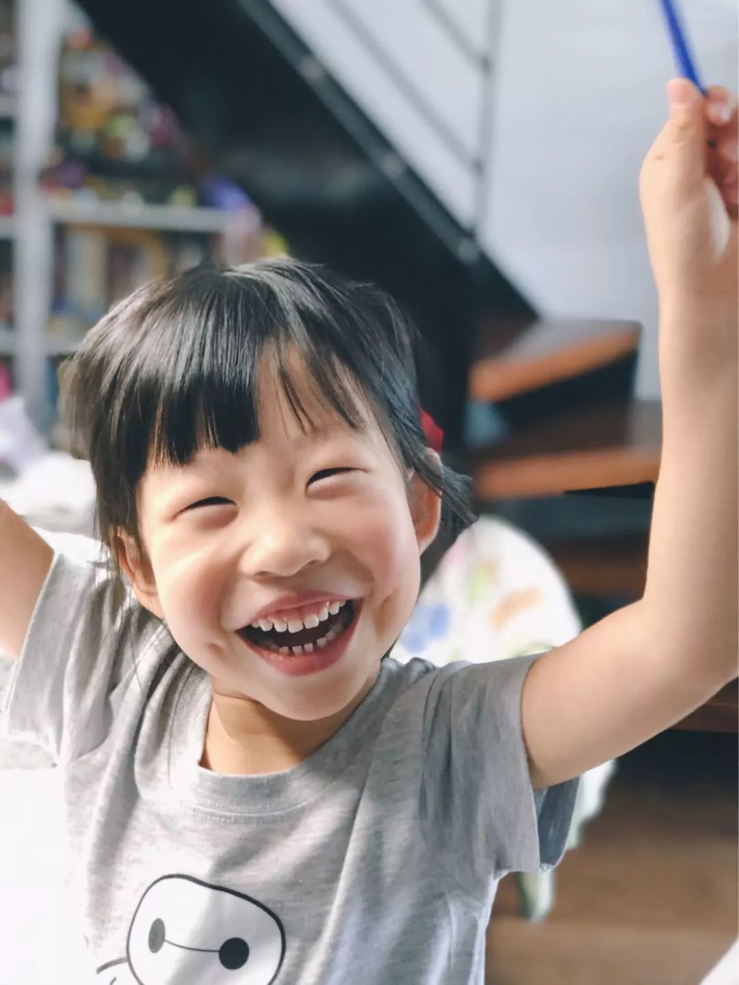 9岁内向的孩子如何引导社交能力,成年的孩子内向不会社交怎么办