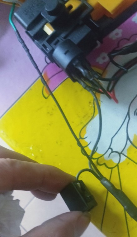 手电钻前面的夹头构造及更换,晶思达手电钻开关总成内部构造