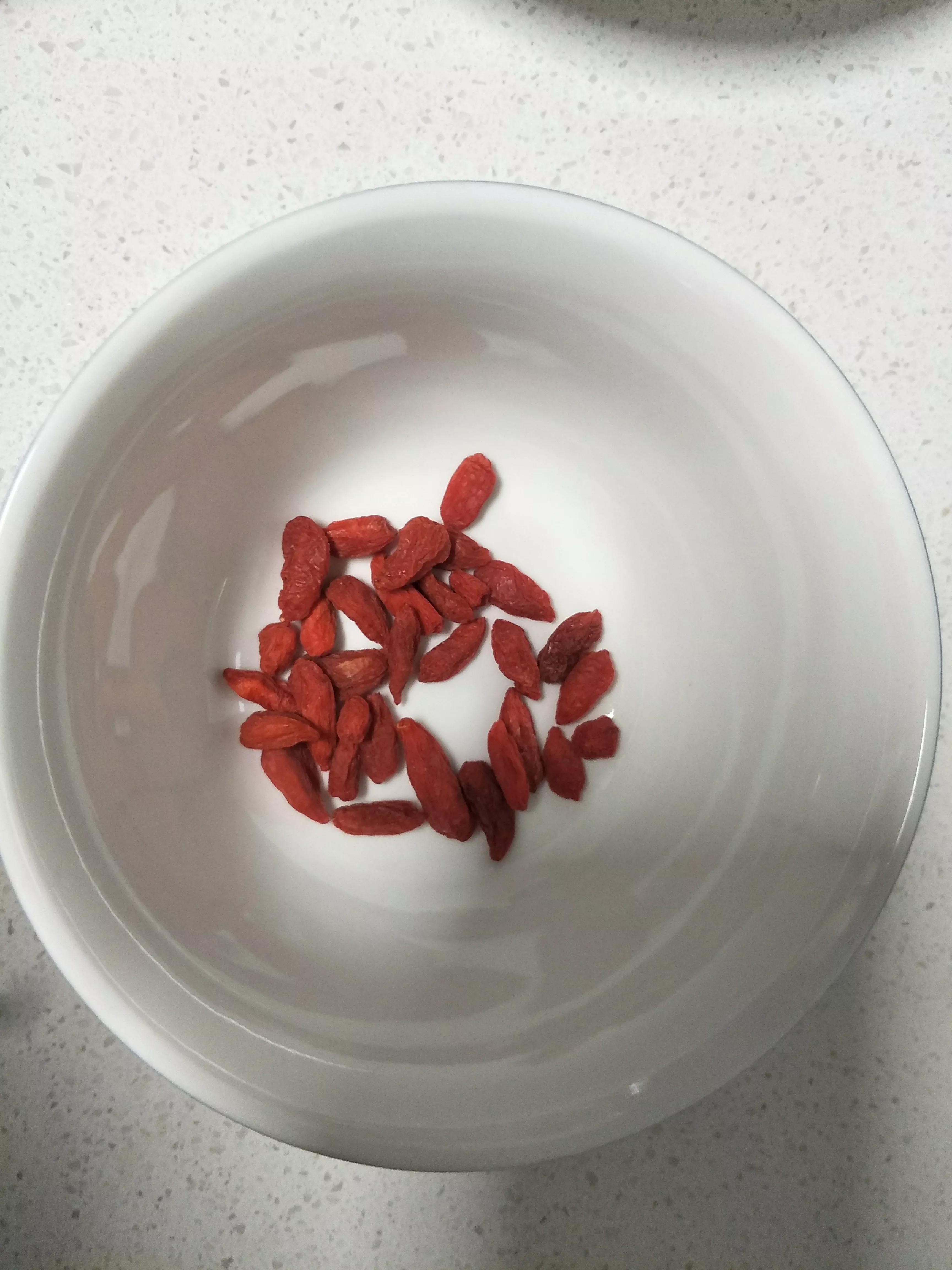 艾草香菇鸡汤,艾草煲鸡汤什么效果好