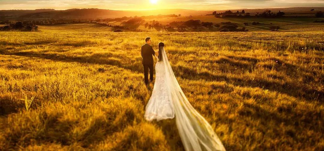 一定要和喜欢的人去丽江,有喜欢的人真好原唱完整版