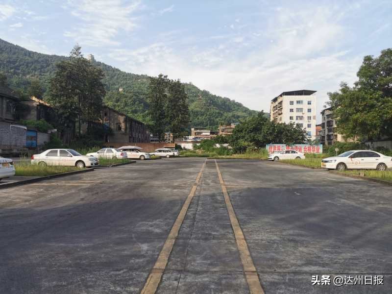 学员减少学费“白菜价”今年暑假达城驾校“有点冷”