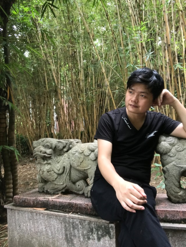 狗自拍图片,大黄狗自拍