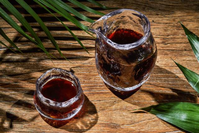 她住在西双版纳17年，再造6666亩雨林，做出了独一无二的茶