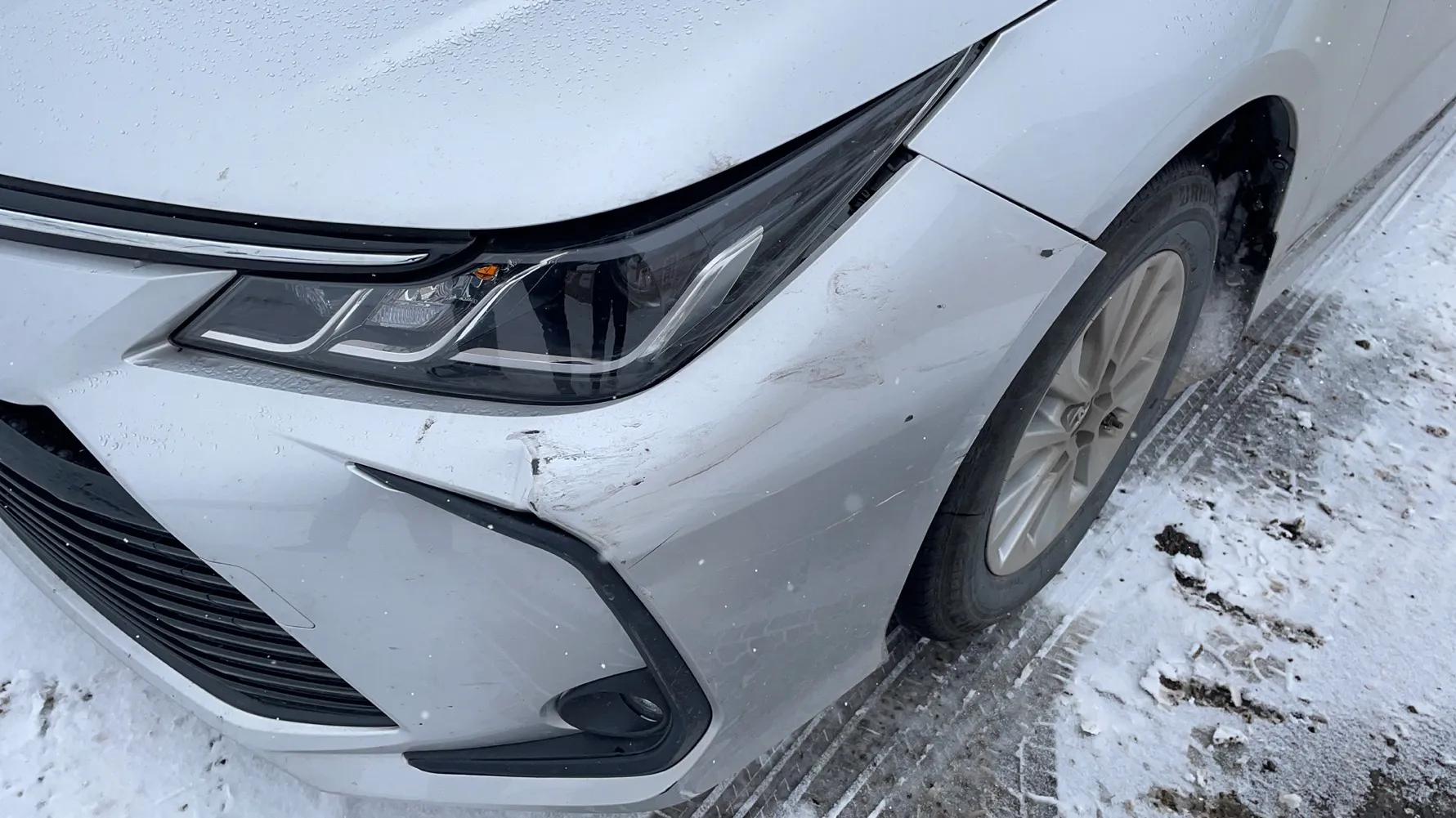 车子被撞了对方全责怎么处理好,车被撞对方全责怎么解决