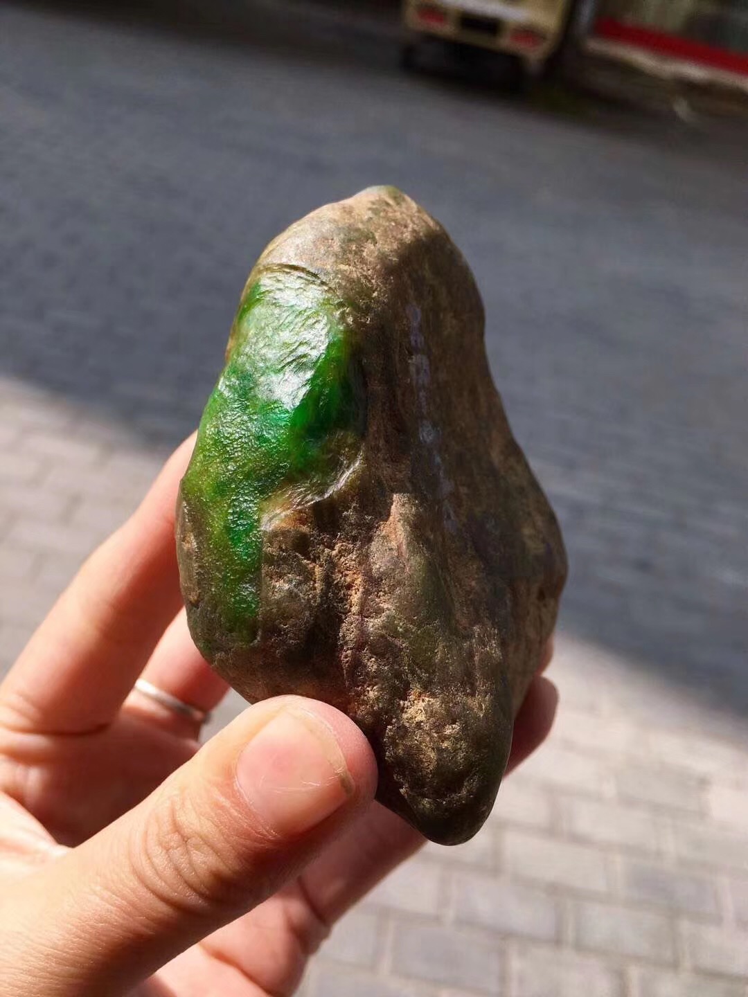 翡翠开窗都是开最好的位置吗,翡翠没开窗和开窗之后