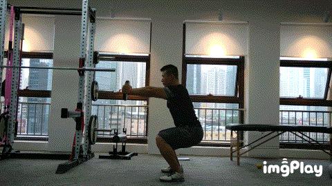 深蹲骨盆翻转有什么症状,深蹲骨盆反转是怎样的