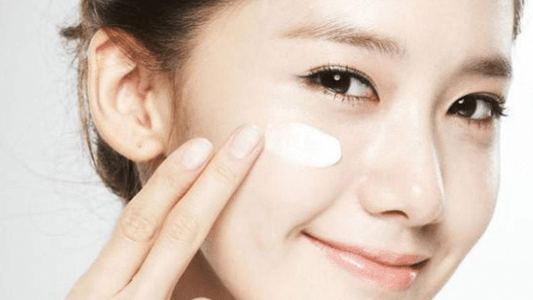 洗脸后皮肤干燥、起皮，不一定是洗面奶问题！可能是这些错误行为