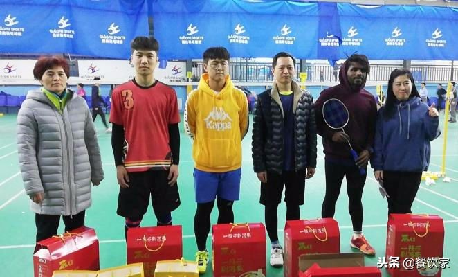 两个“吴彦祖”同台竞技,中韩印上演羽毛球“三国杀”