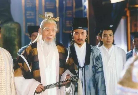 lol各个区为什么不互通,lol各个位置的鄙视链