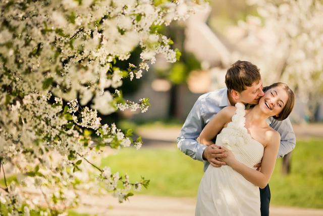 26岁名牌大学毕业,婚后伺候婆婆2年,大年初一老公一巴掌抡醒我