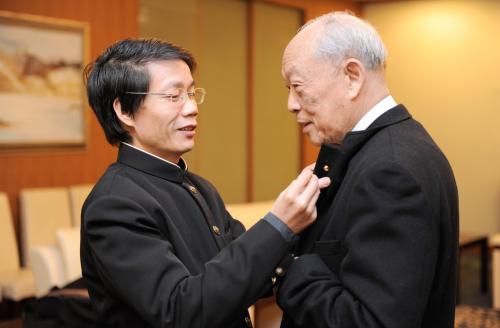 王振义院士真的能治疗白血病吗,院士王振义治白血病的配方