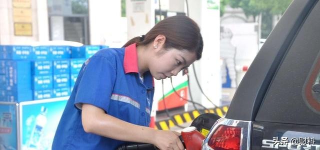 为何私人加油站便宜还能免费洗车,为什么私人加油站便宜还免费洗车