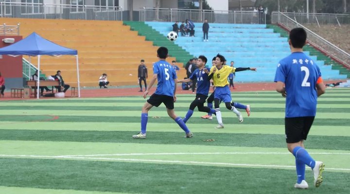 日照新营中学足球队赴武汉比赛,日照新营中学2017