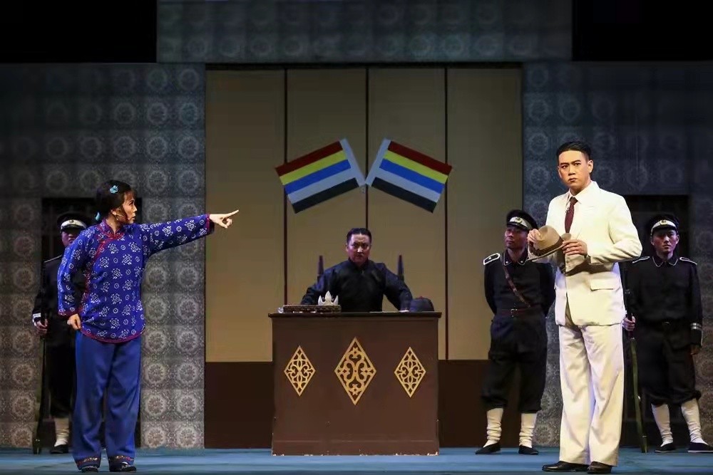 杨三姐告状发生在清朝还是民国,民国杨三姐告状