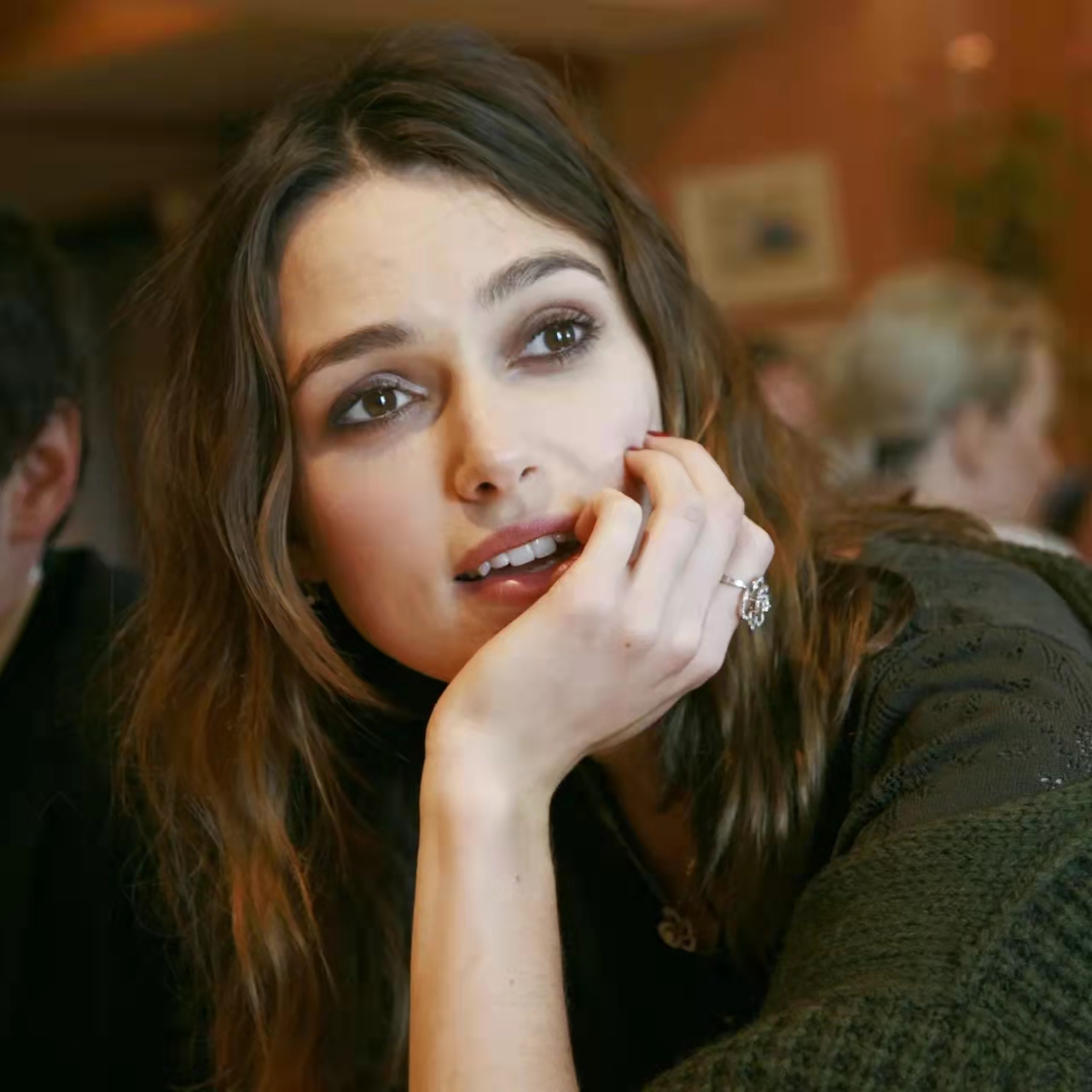 发型编发干货,脸型分类图女7种脸型适合的发型