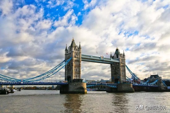 日本3年签证护照过期了怎么办,护照过期补要带什么证件