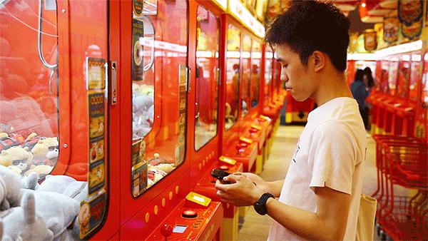 广州正版夹娃娃,抓正版迪士尼娃娃的店在哪里