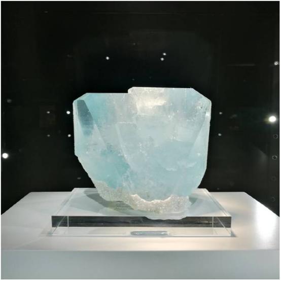 黄宝石矿物晶体,世界顶级的天然矿皇宝石