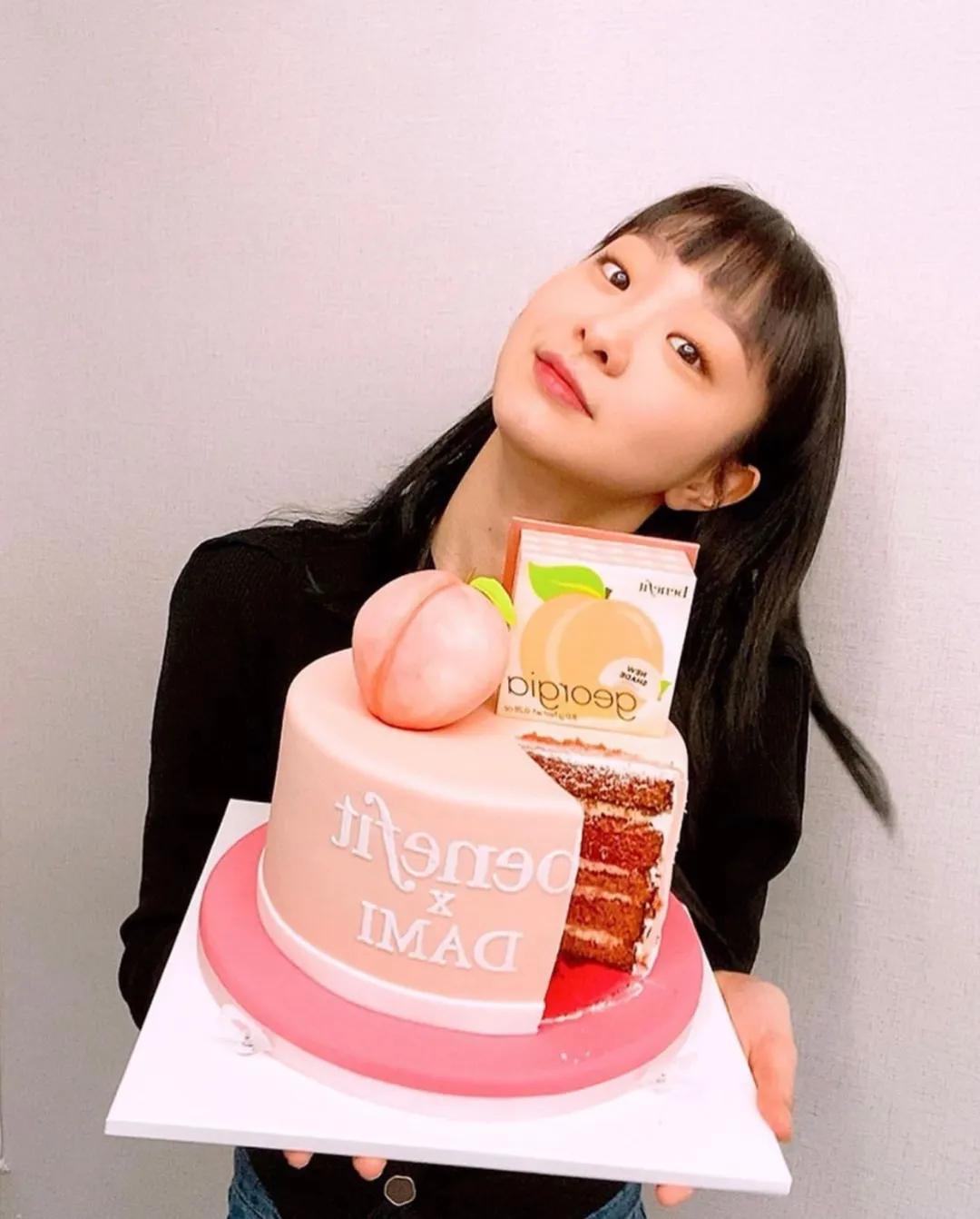 长肉脸适合穿衣什么风格,大胖脸适合穿什么衣服