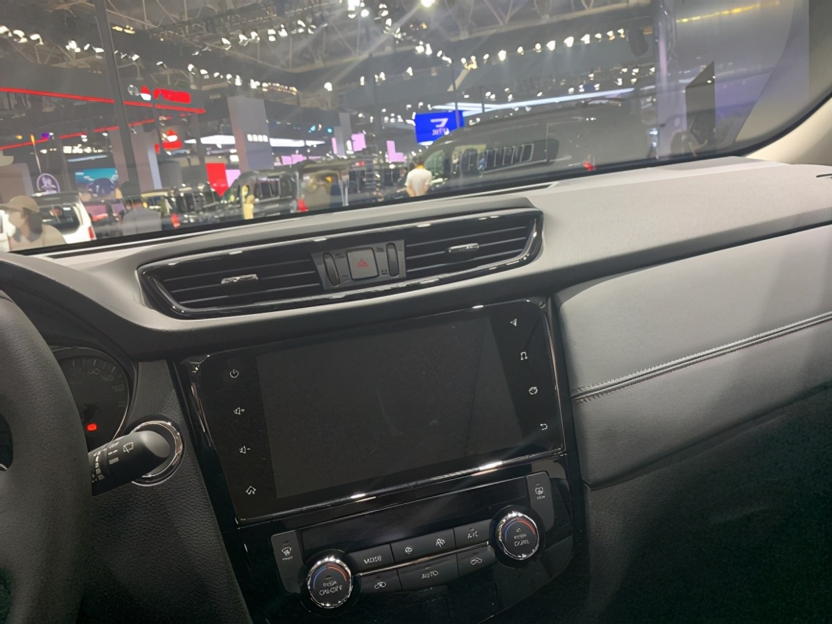 日产奇骏suv2.0真实油耗,奇骏很不错的一款家用suv