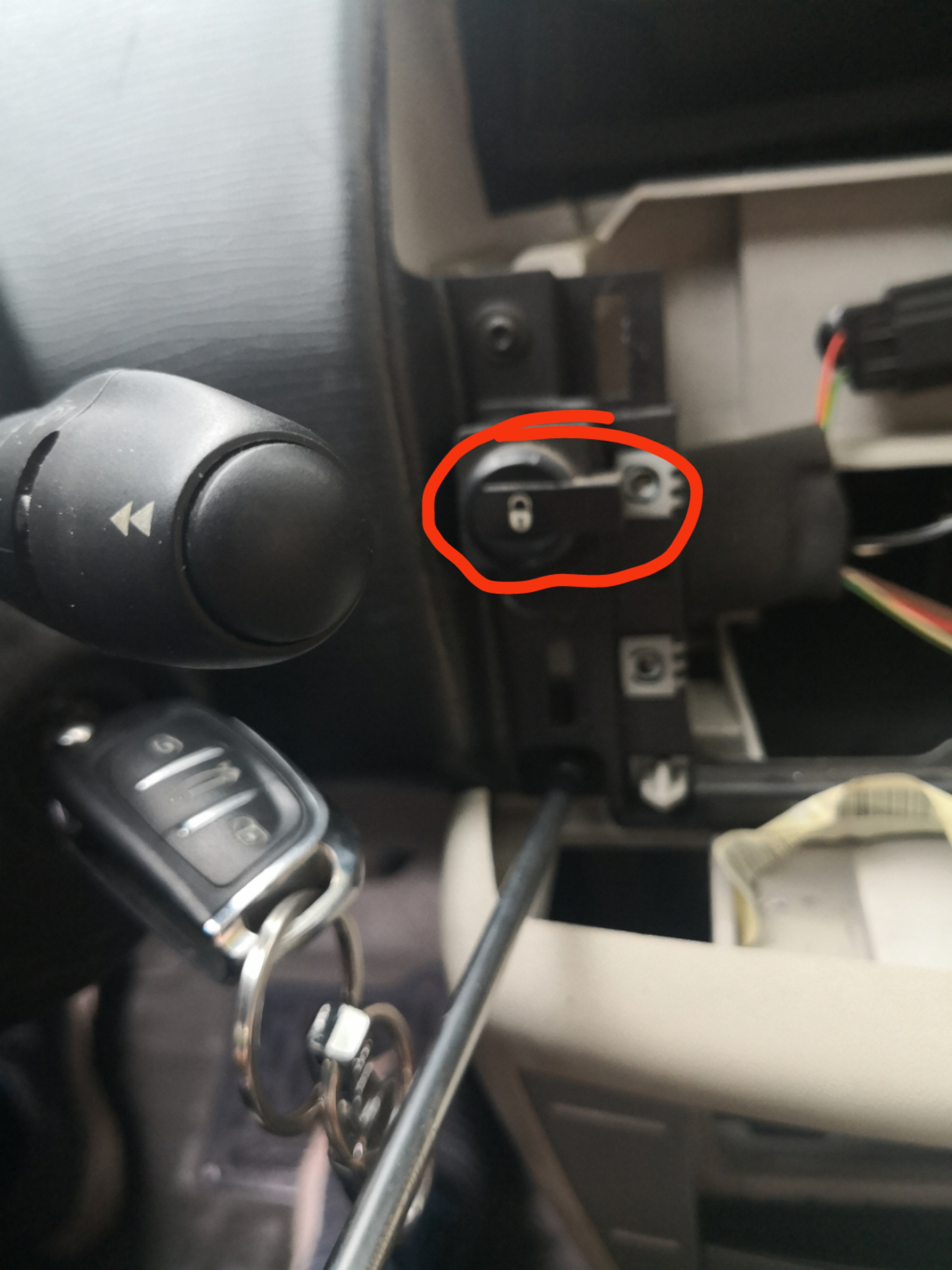 2012款世嘉改方向盘中控屏,2011款世嘉原车倒车影像