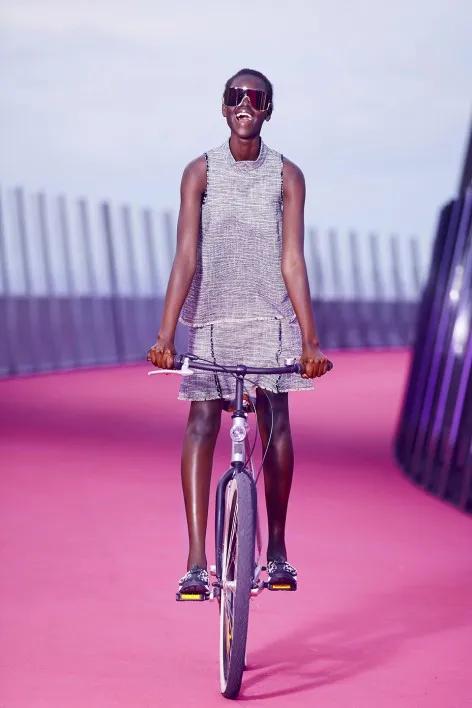 粉色除了“招揽桃花”，它们还是艺术