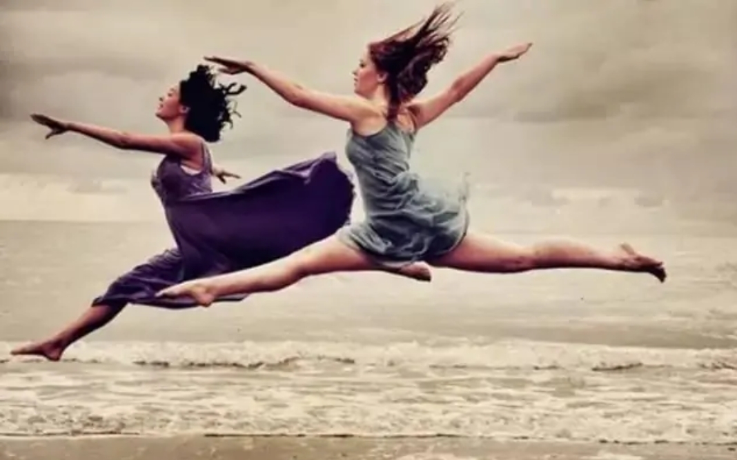 arrivereachgetto介词怎么用,初中英语感官动词用法总结