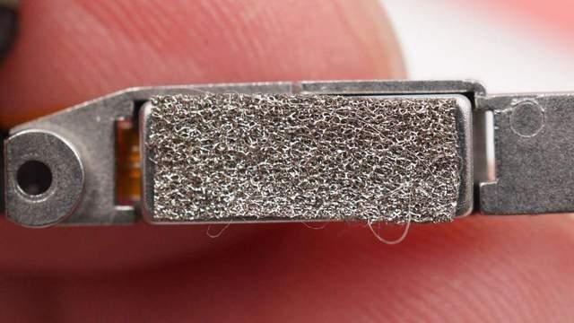 魅族首款智能手表拆解报告，内置艾为AW8896数字智能K音频放大器