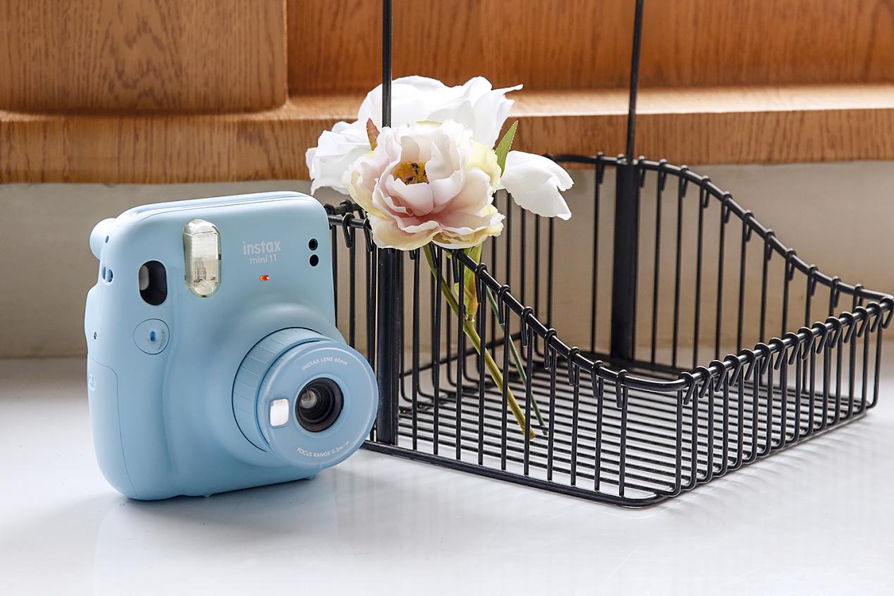 instaxmini11怎么用,富士instax立拍立得mini11冰晶白