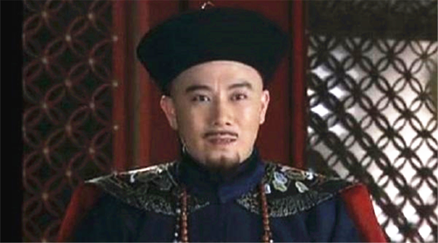 府衙祷告不要惹李家，他仍怒斩恶霸，李鸿章事后夸赞：杀得好