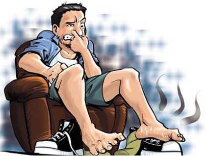 脚气给人带来哪些尴尬之处,脚气治疗有妙招再也不尴尬了