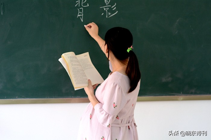 「黎明拾穗」43期诗词41首,首页篇篇造网红,风流戏子逞英雄