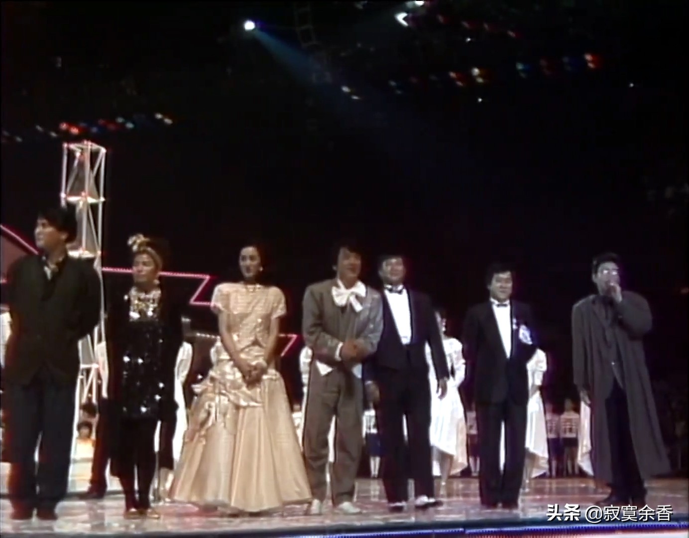 锁定85年群星劲歌荟萃，年轻时代的他们太惊艳太出彩了