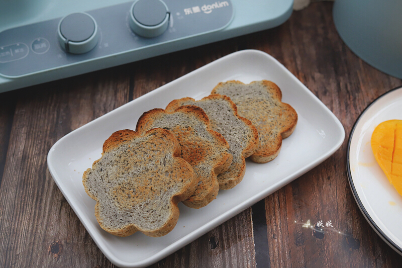 费尽心思给女儿准备早餐,小学生早餐吃什么营养又补脑大全