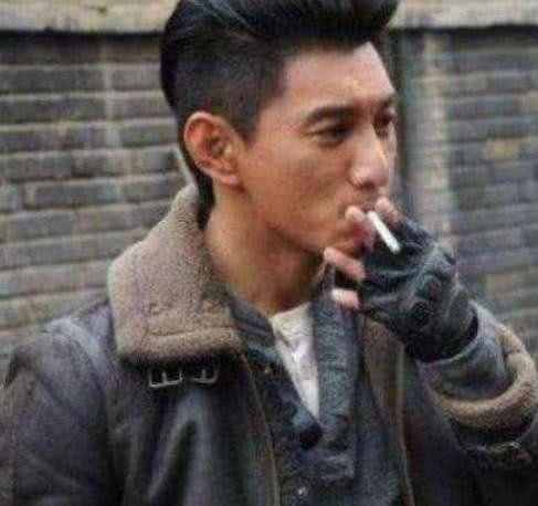 各个明星都抽什么烟,明星们抽什么牌子的烟