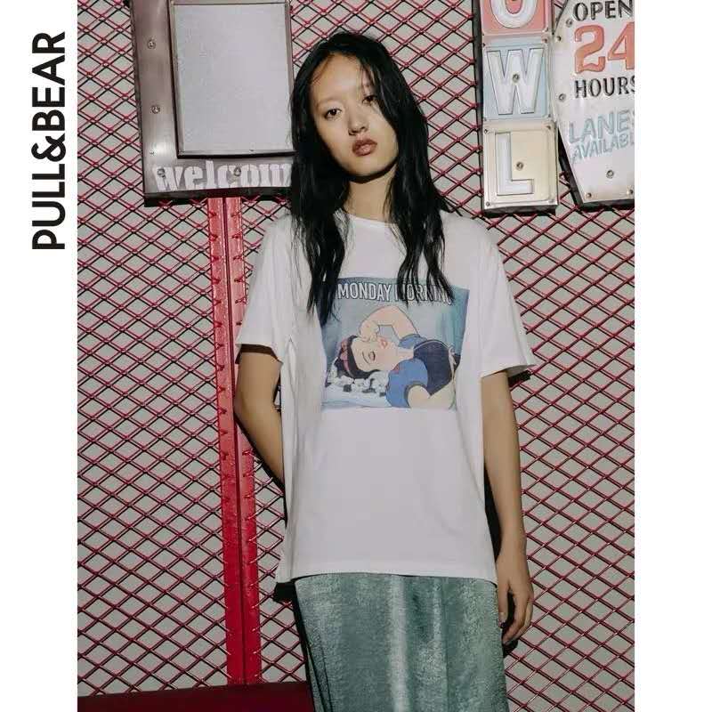 女明星们都穿的什么t恤,今年爆款t恤女