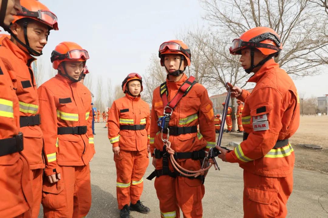 学*党**史践初心|“学、悟、办、开”推动*党**史学习教育走深走实
