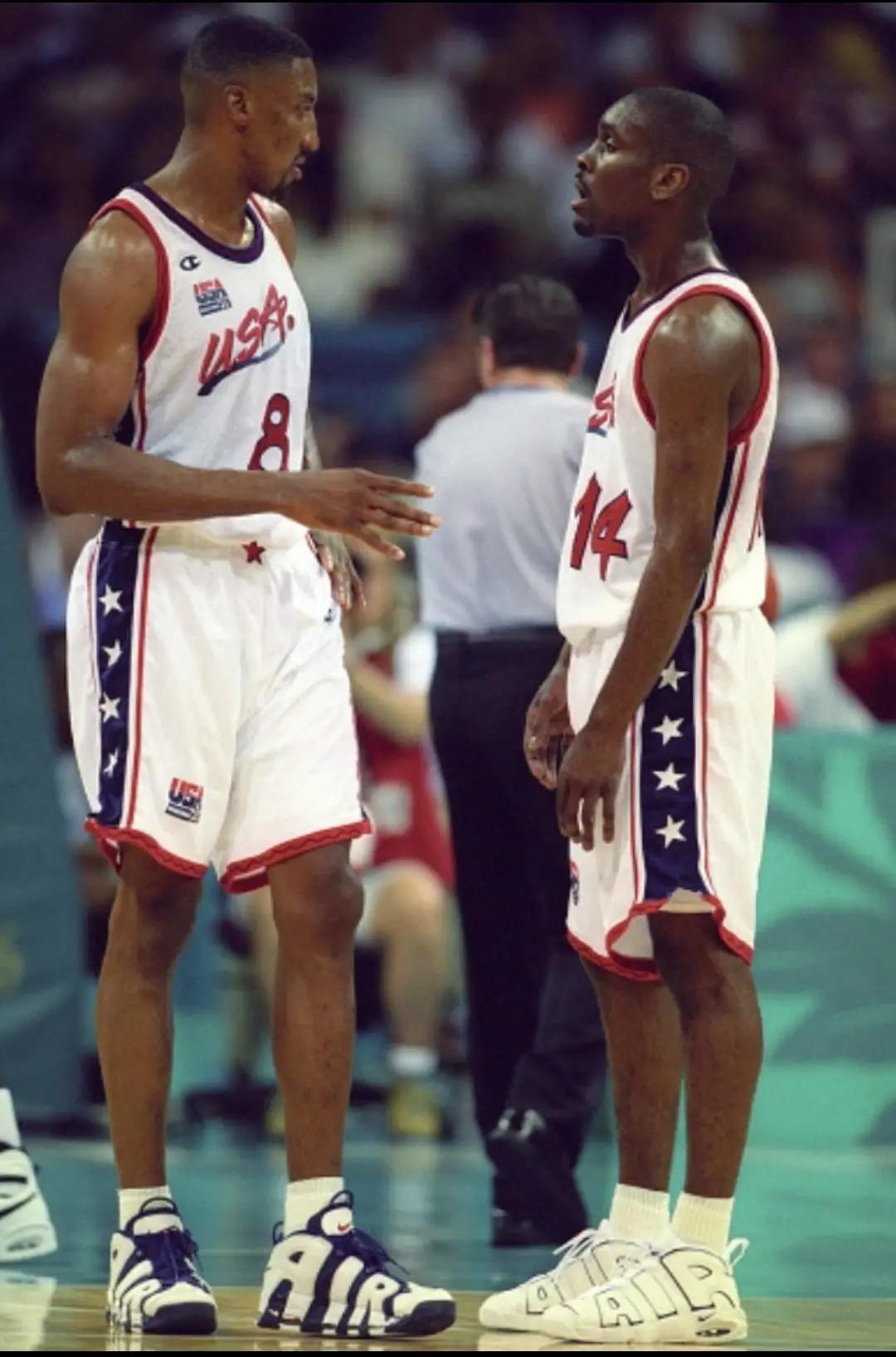 谁说中锋鞋不火?这双中锋鞋火到离谱!保罗也爱穿