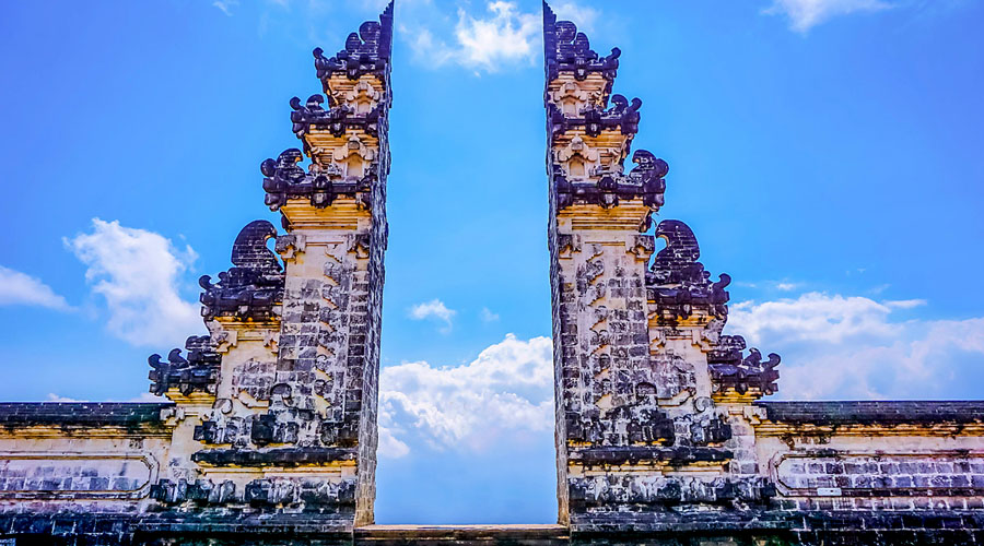 印尼巴里岛皇宫海神庙,印尼巴厘岛海神庙日落