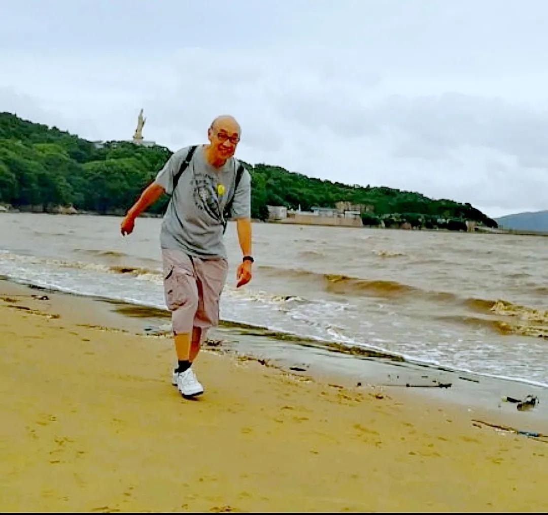 青春之神往，普陀山金沙滩观音显圣___抒情散文