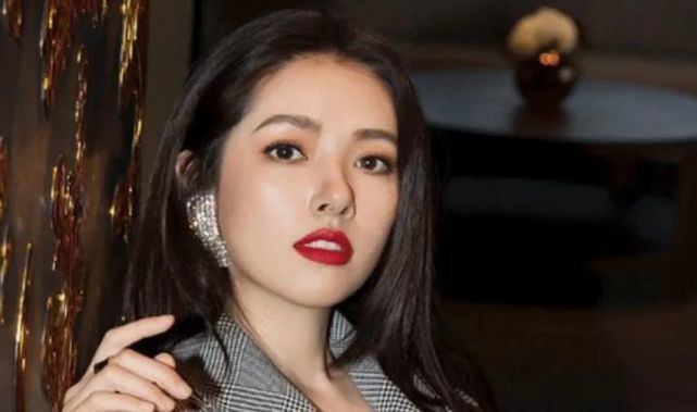 郭碧婷几月份结的婚,郭碧婷还没领证